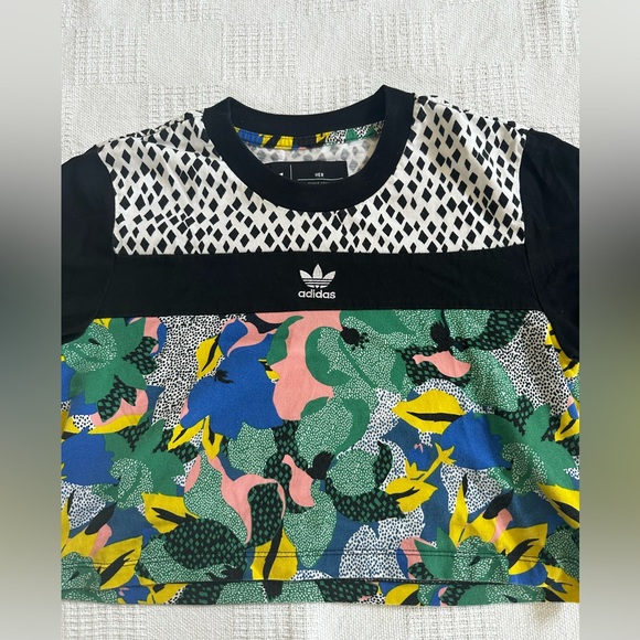 ADIDAS Women's HER Studio London Cropped Tee - Picture 7 of 8